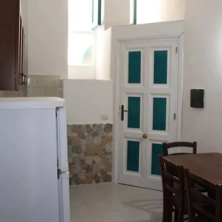 Casa Vista Panarea E Stromboli * Липари